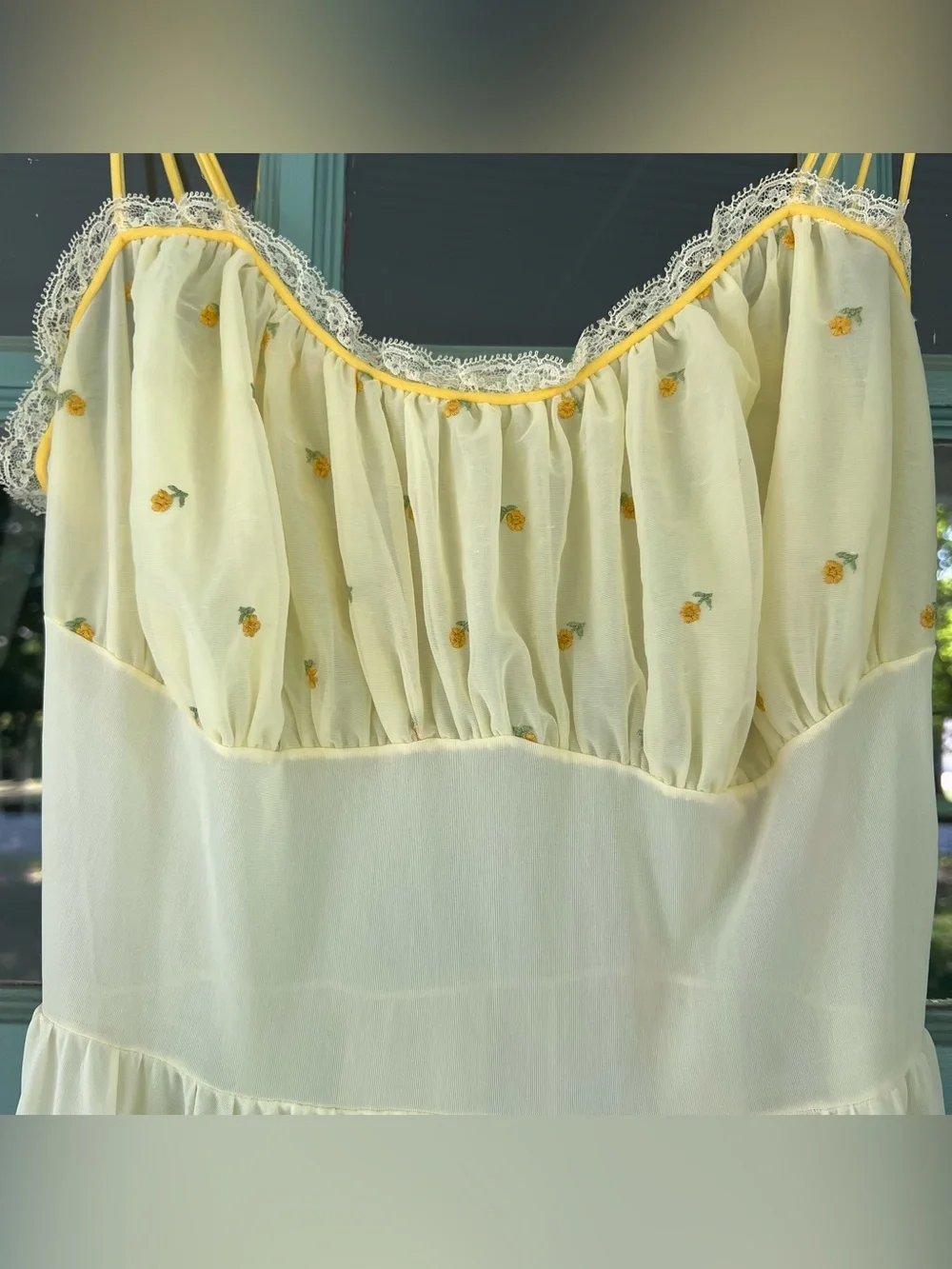 Vintage Womens Sheer Pale Yellow Flowers Spaghetti Strap Nightgown Nightie Lace - Picture 3 of 16